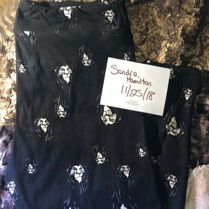 Scar lularoe leggings